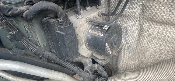 VOLKSWAGEN GOLF (V) 2006 ABS pumppu