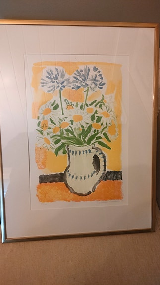 Grafiikka Christina Snellman kukkia kannussa