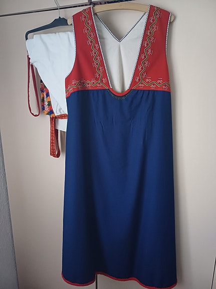 Tuuterin kansallispuku + kengät(tanhu)