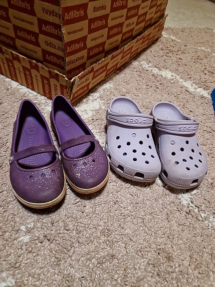Crocs sandaalit 30-31