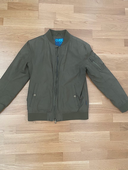 Bomber takki