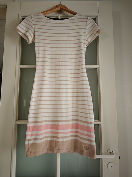 Henri Lloyd mekko, xs