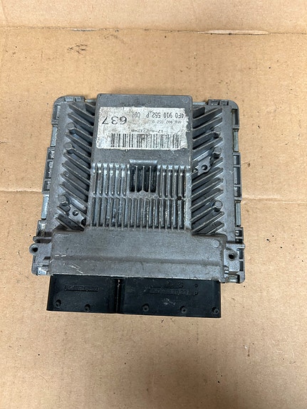 Audi A6 C6 2.4 bensan ECU
