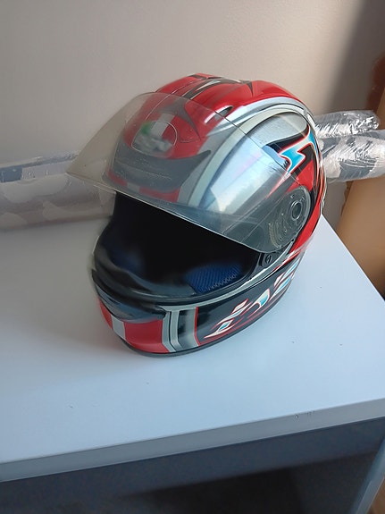 Agv kypärä koko S