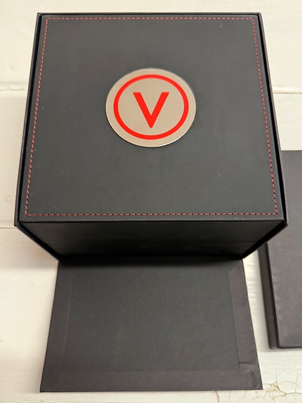 Product image 8 of 9