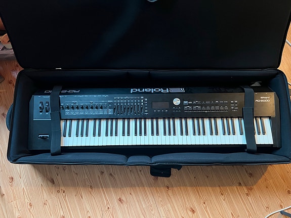 Roland RD-2000 -sähköpiano