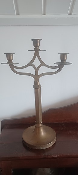 Art deco kynttilänjalka messinkiä.