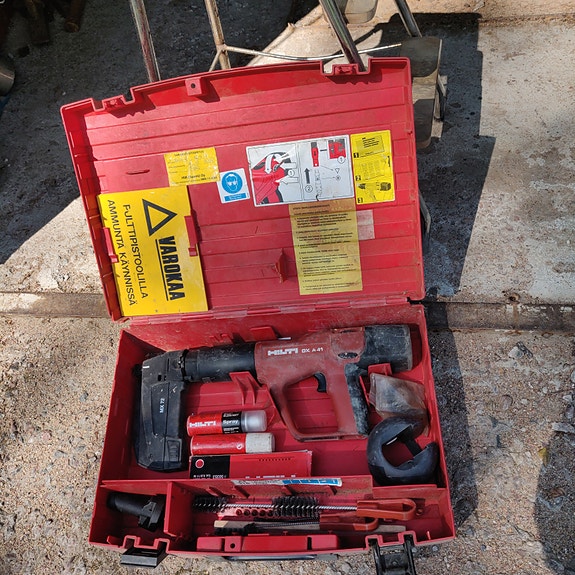 Hilti panosnaulain