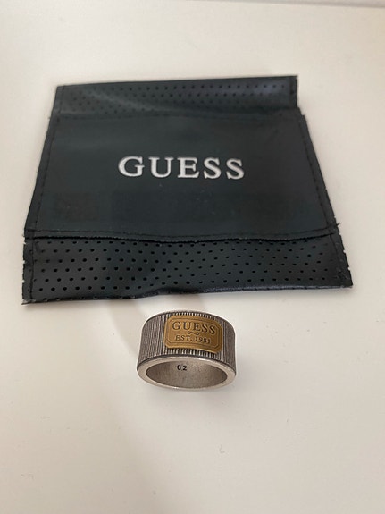 Guess vintage-sormus