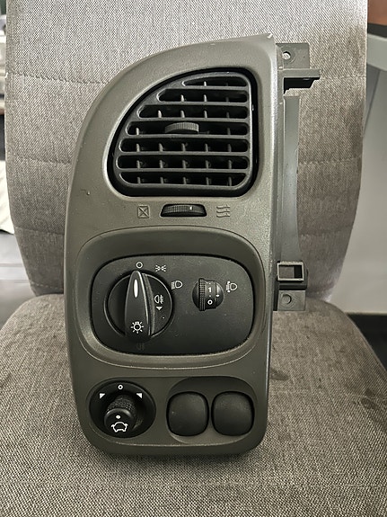 Ford Transit 2003 valokatkaisinpaneeli