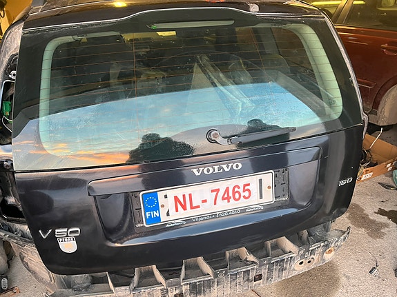 Volvo v50 takakontin luukku, peräluukku, tavaratilan luukku