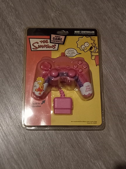 Avaamaton The Simpsons PS2 pieni ohjain