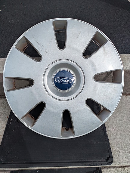 Ford -pölykapseli 16"