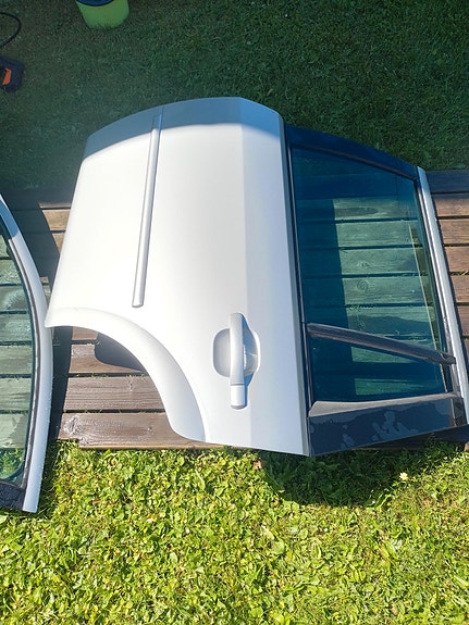 Ford Mondeo 2000-2007 vasen takaovi