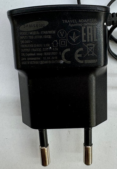 Samsung travel adapter ETAOU10EBE made in Vietnam