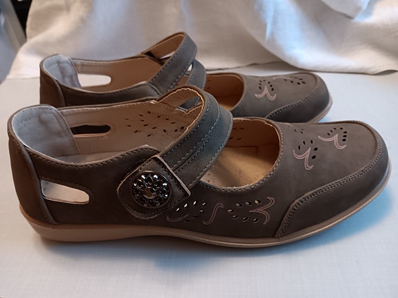 ISL Shoes kengät käyttämättömät