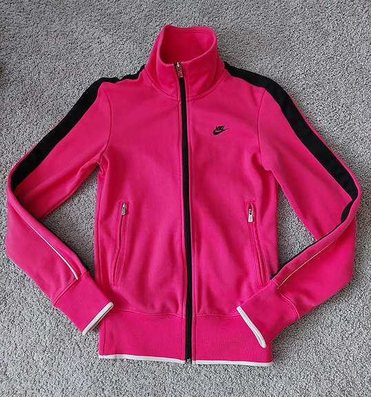 Nike paita vetoketjulla xs