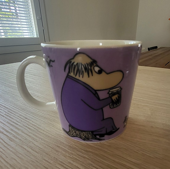 Myydään Muumi Hemuli muki.