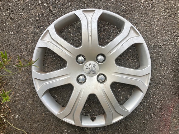 Peugeot Alkuperäinen Pölykapseli 16” 1Kpl