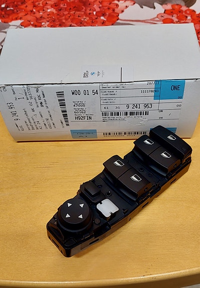 BMW F10/11 sähköikkunoiden kytkin