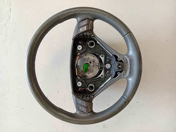 volvo ohjauspyörä