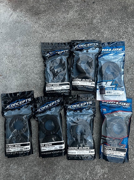 1/10 short course RC Renkaat