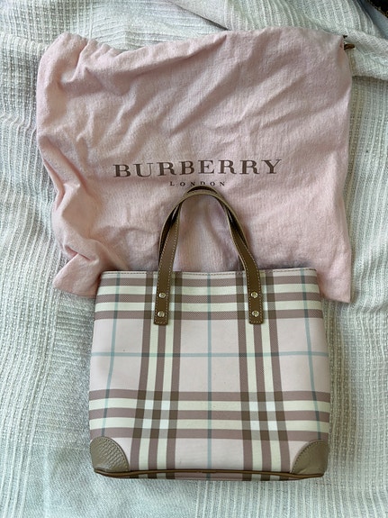 Burberryn käsilaukku