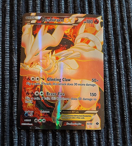 Pokemon kortti Reshiram EX