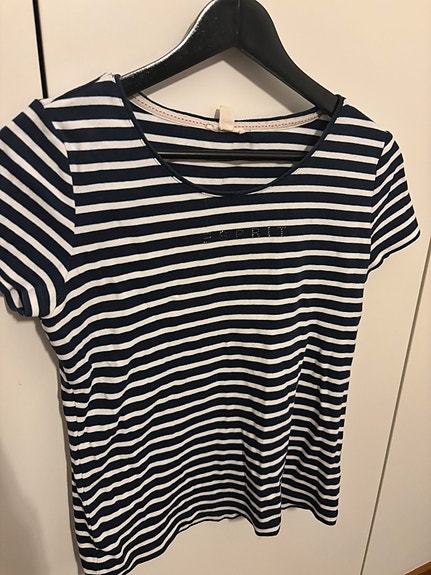 Esprit t-paita