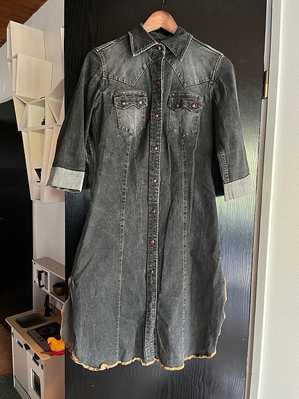 Denim-mekko, Y2K, millennium-vintagea