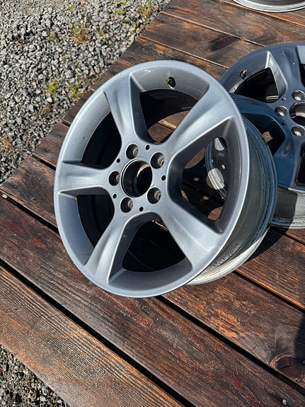 Audi A4 B8 16” alumiinivanteet