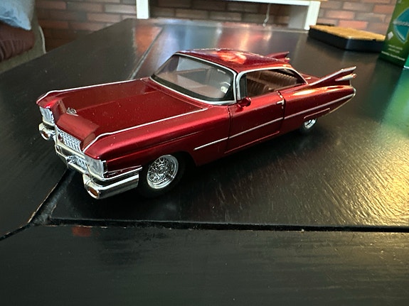 Cadillac Coupe de Ville pienoismalli -59
