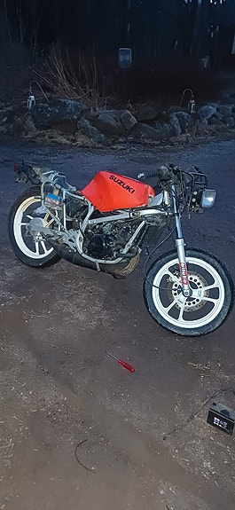 Suzuki rg 125 osina
