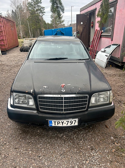 Mercedes-Benz W140 400SE Osina