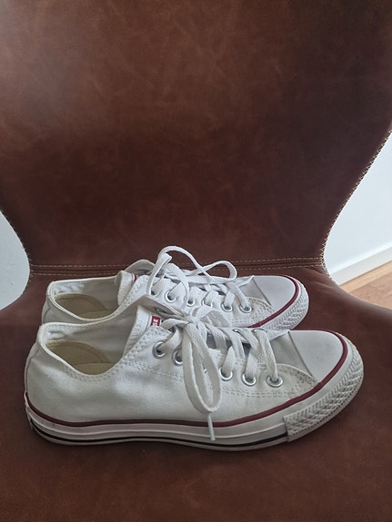 Valkoiset Converse All Star tennarit koko 37