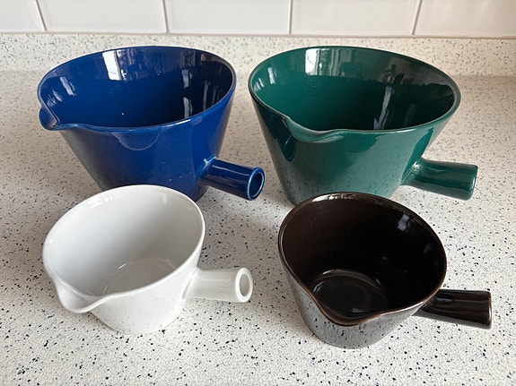 Arabia Kilta kaadin / kulppi, 2 kokoa, 4 väriä