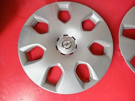 opel 16" pölykapselit