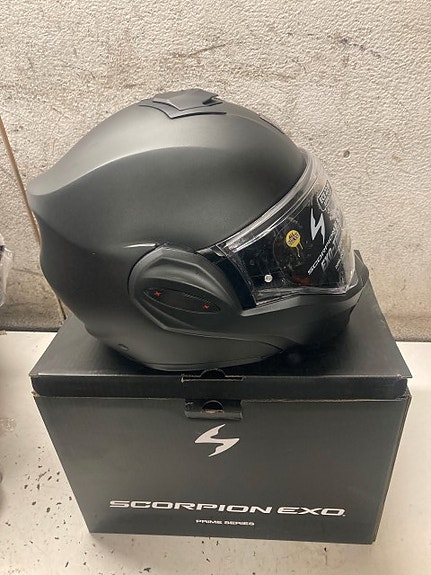 scorpion exo tech evo pro Kypärä uusi koko S Mattamusta