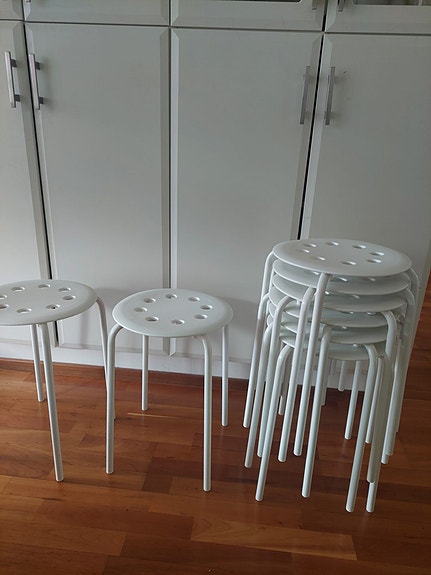Vuokrataan jakkaroita - Stools for rent