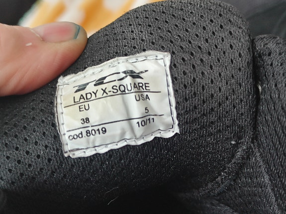Product image 8 of 9