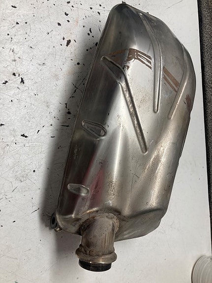 2017 KTM 690 DUKE OEM esivaimennin kollektori katalysaattori