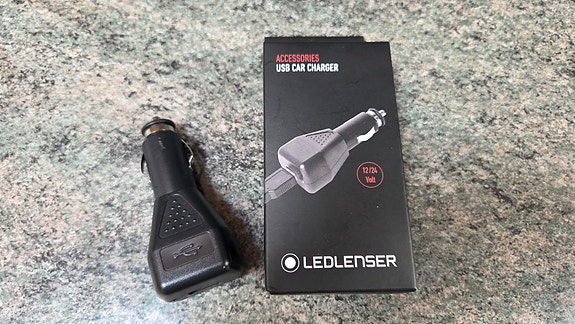 Ledlenser USB autolaturi