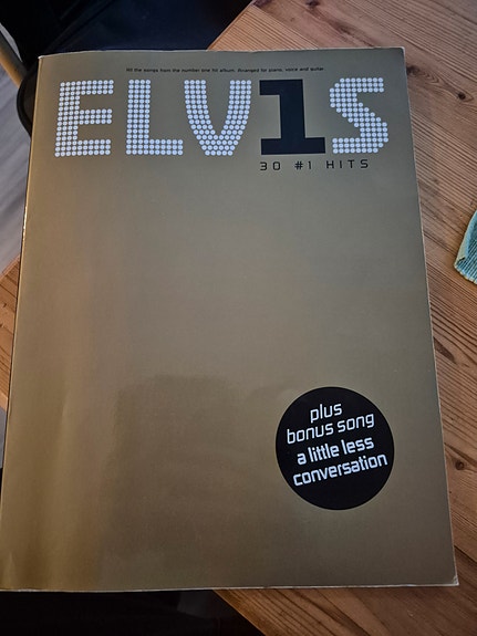 Elvis 30 #1 Hits nuottikirja