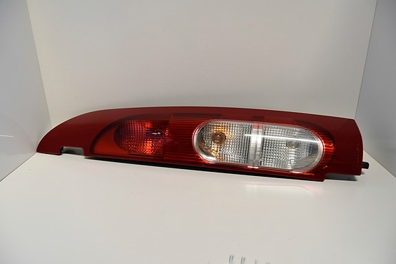 Nissan Kubistar -07  takavalo oikea  varasto nro: L-701