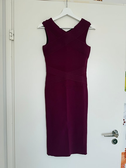 Karen Millen mekko
