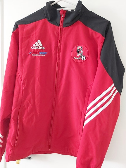 Adidas urheilutakki, koko S/M