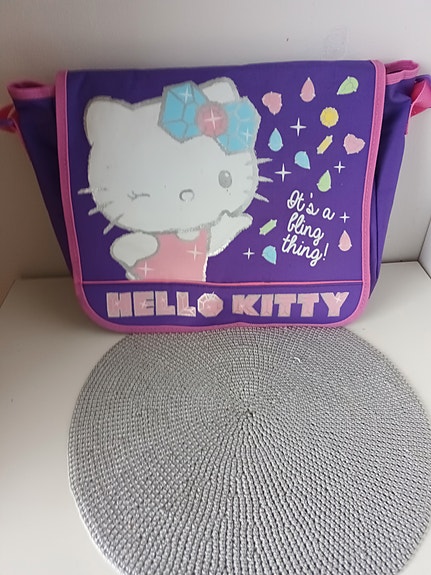Hello kitty olkalaukku