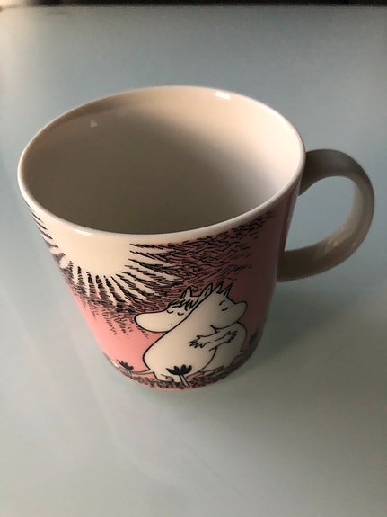 Myytävänä Iittalan rakkaus-muki 10€.