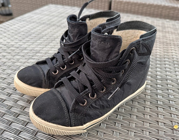 Tretorn (lämminvuoriset) GoreTex -tennarit koko 31
