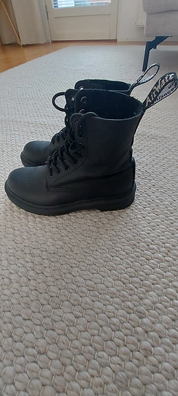 Dr. Martens maiharit